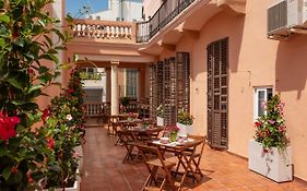 Antonios Hostal